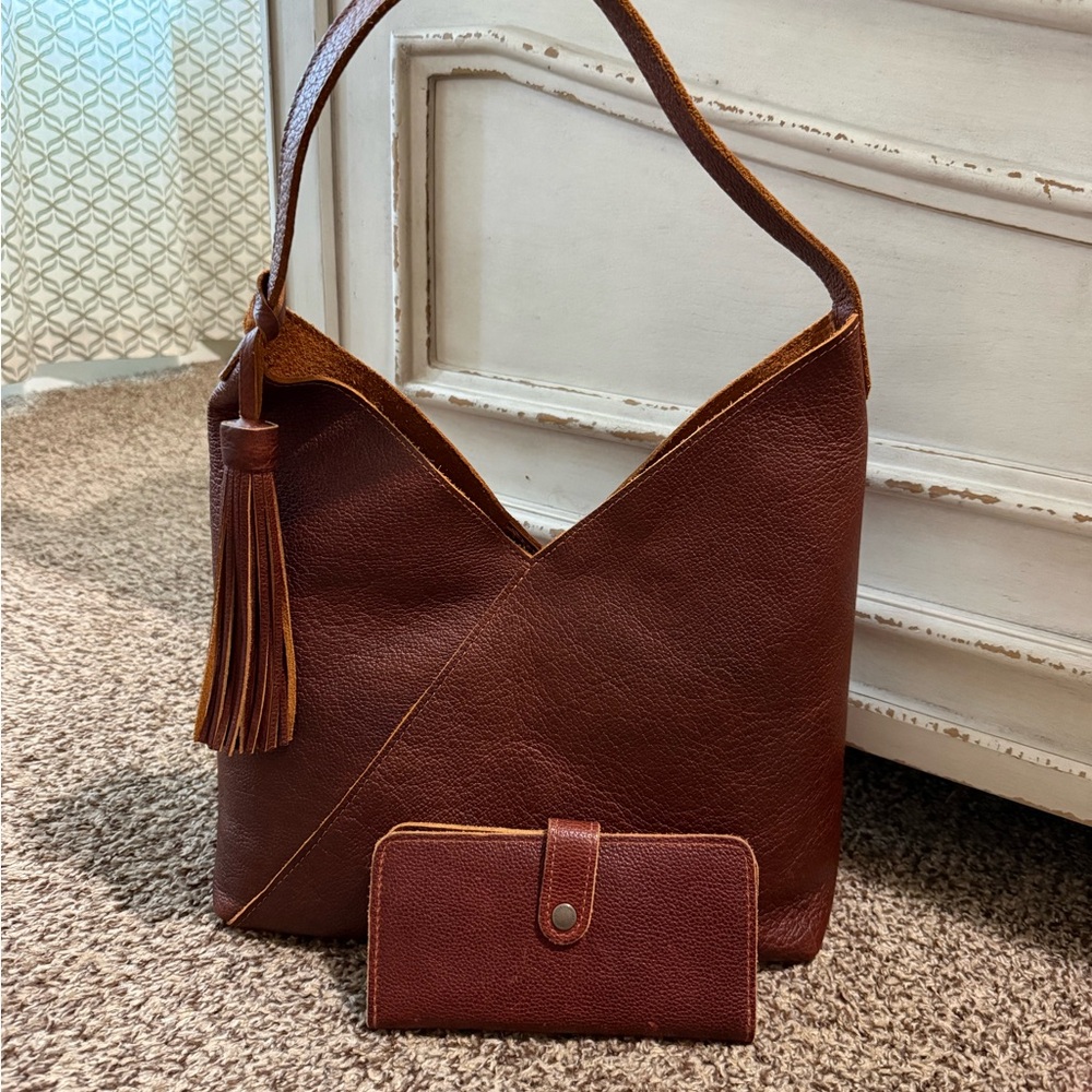 Portland Leather Goods Wallet, Tassel and Naomi Oversized Bag Set